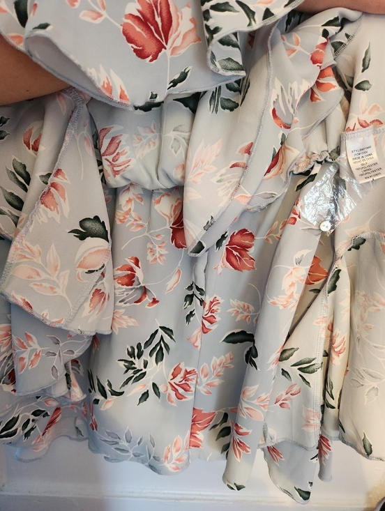 Light Blue Floral Long Sleeve Tie-Waist Dress Size Large Like-new - Picture 4 of 13